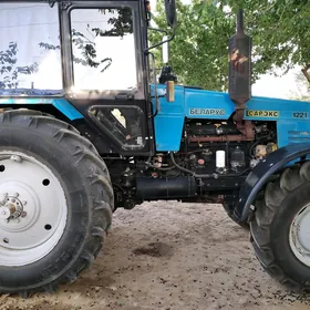 MTZ 82 2009