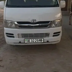 Toyota Hiace 2006