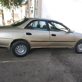 Toyota Carina 1993