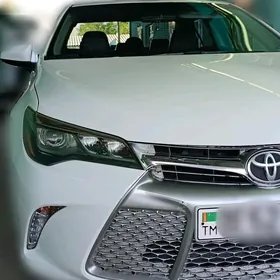 Toyota Camry 2016