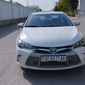 Toyota Camry 2017