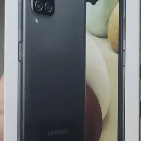 Samsung A 12.