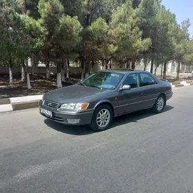 Toyota Camry 2001