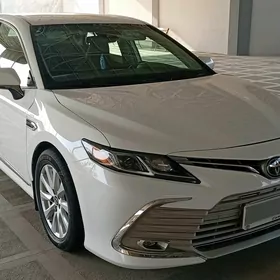 Toyota Camry 2020