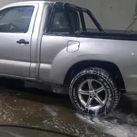 Toyota Tacoma 2010