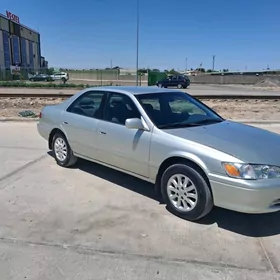 Toyota Camry 2000