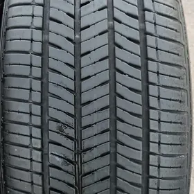 235 55 19 BRIDGESTONE
