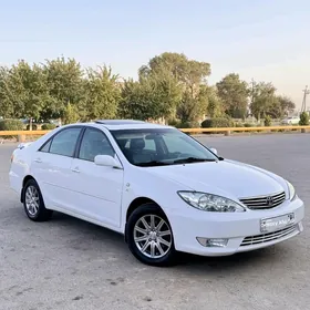 Toyota Camry 2004