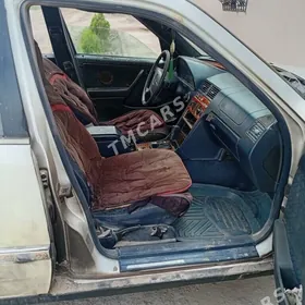 Mercedes-Benz C-Class 1995