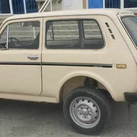 Lada Niva 1984