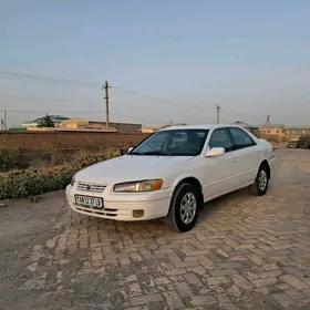 Toyota Camry 1998