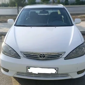 Toyota Camry 2004