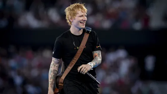 Apple Music 10 ýylyň içinde iň köp diňlenen 500 aýdymyň sanawyny çykardy