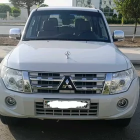 Mitsubishi Pajero 2014