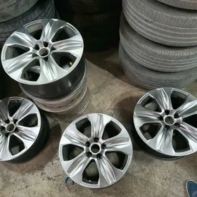 original XLE diska 18 HIGHLANDER