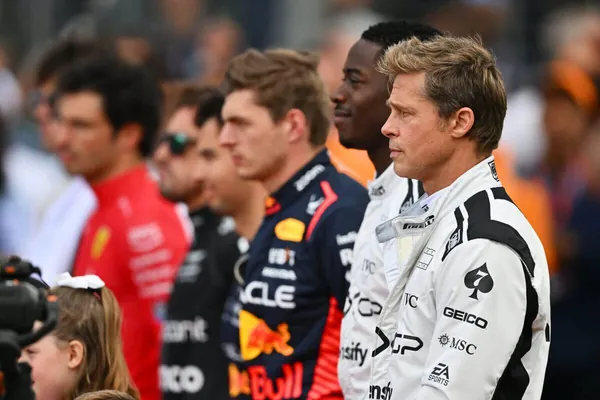 Bred Pittiň düşen “Formula 1” ýaryş dramasy Apple-iň iň köp girdeji gazanan filmi boldy