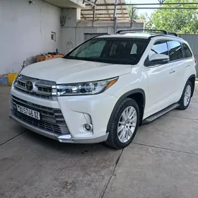 Toyota Highlander 2019