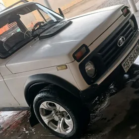 Lada Niva 1998