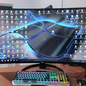 Monitor 40 lyk