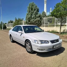 Toyota Camry 2000