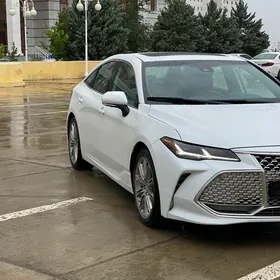 Toyota Avalon 2019