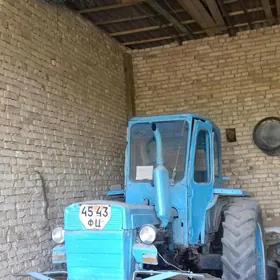 MTZ T-28 1990