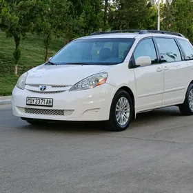 Toyota Sienna 2007