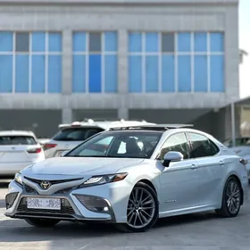 Toyota Camry 2022