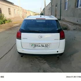 Opel Signum 2003