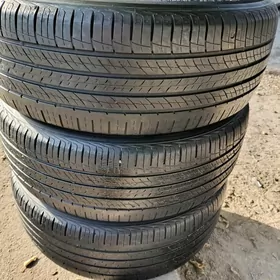 235 55 19 Hankook teker