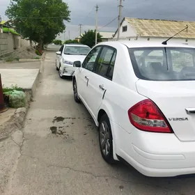 Nissan Versa 2010
