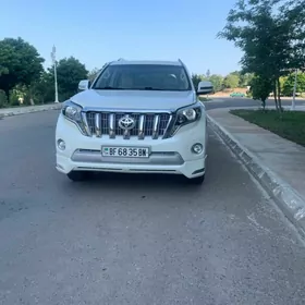 Toyota Land Cruiser Prado 2014