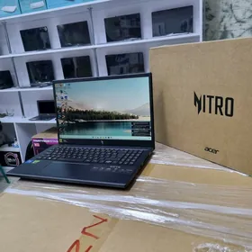 Nitro V15 i7 RTX 4050