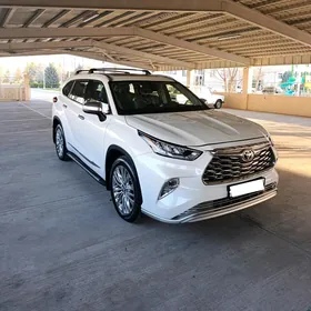 Toyota Highlander 2020