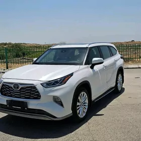 Toyota Highlander 2020
