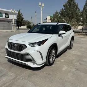 Toyota Highlander 2022