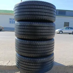 235 45 18 BRIDGESTONE Teker