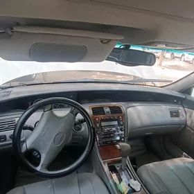 Toyota Avalon 2000