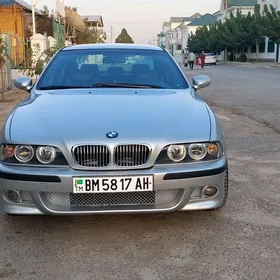 BMW M5 2002