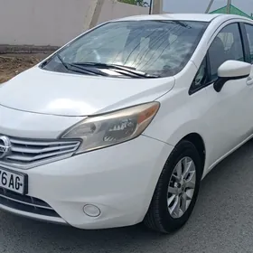 Nissan Versa 2015