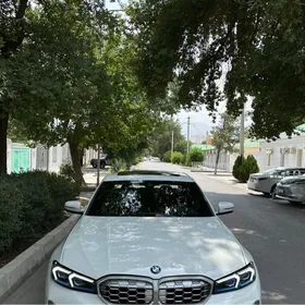 BMW 330 2020