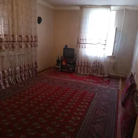 2комнатны 1этаж