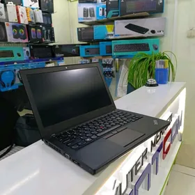 Noutbuk Lenovo Thinkpad X250