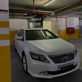 Toyota Aurion 2016
