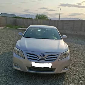 Toyota Camry 2010
