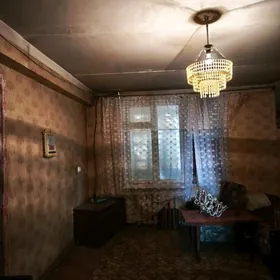 1 мкр ул Азади 4 комнаты 3этаж