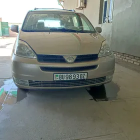 Toyota Sienna 2004
