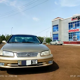 Toyota Camry 2000