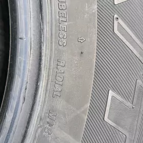 Teker Bridgestone 265/65/17