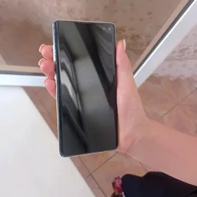 samsung s10+